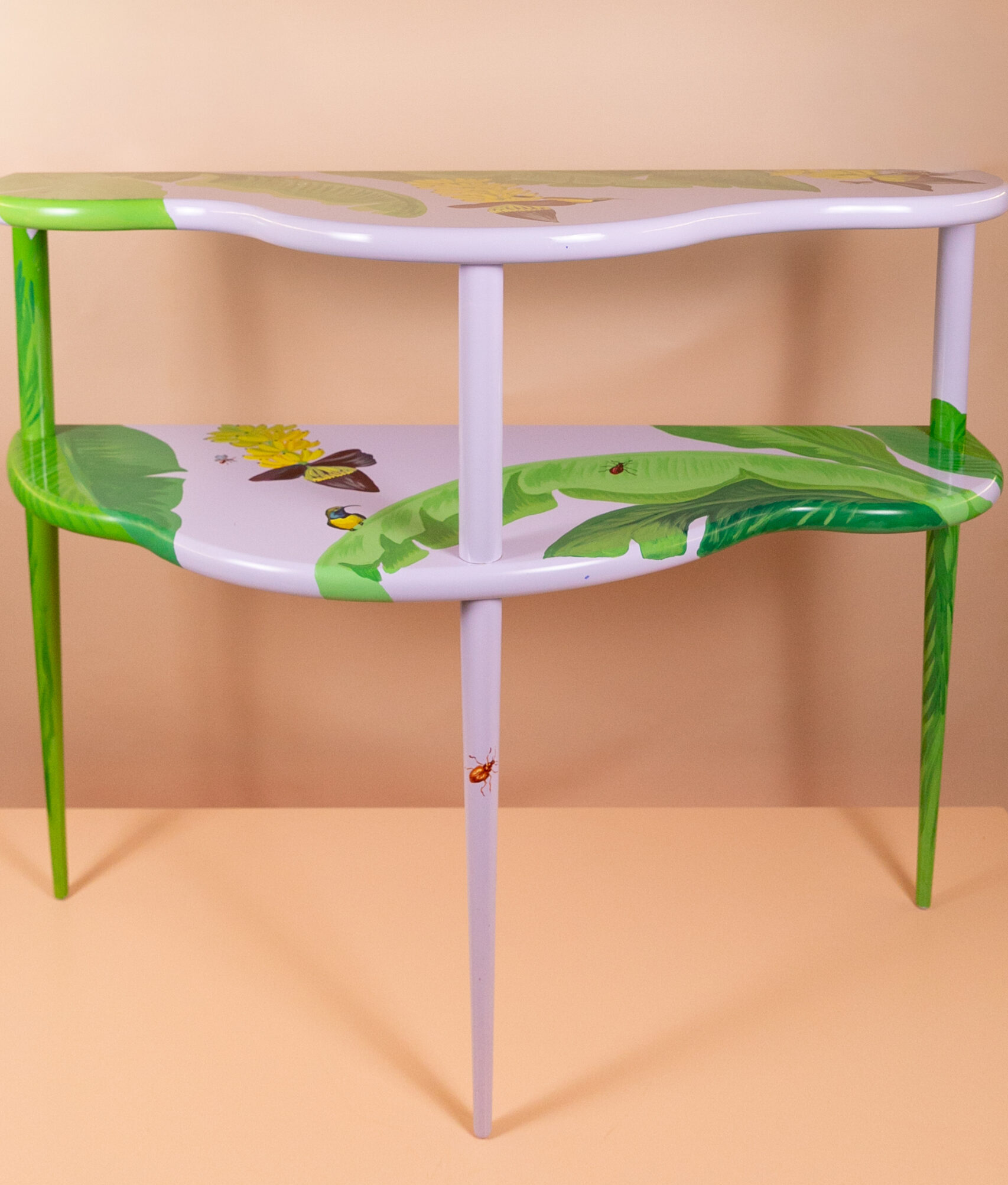 Le Papillon – Hidden in the Leaves